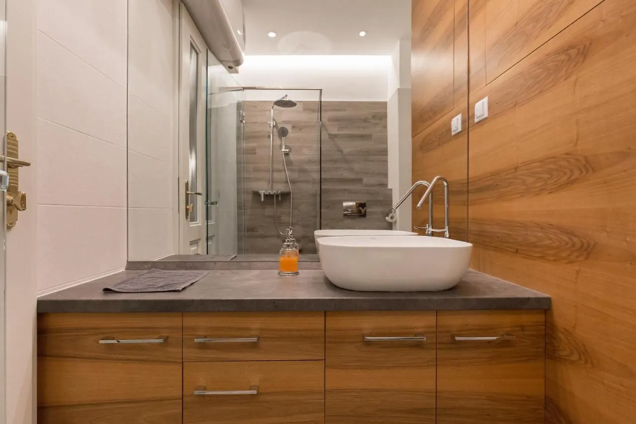 De Luxe Suite In The Absolute Center Budapest Lejlighed