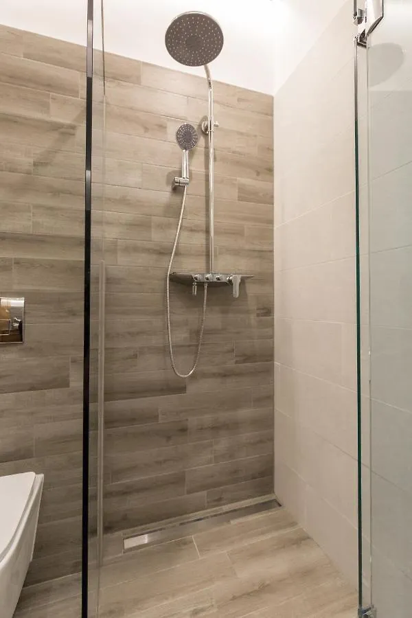 De Luxe Suite In The Absolute Center Budapest Lejlighed